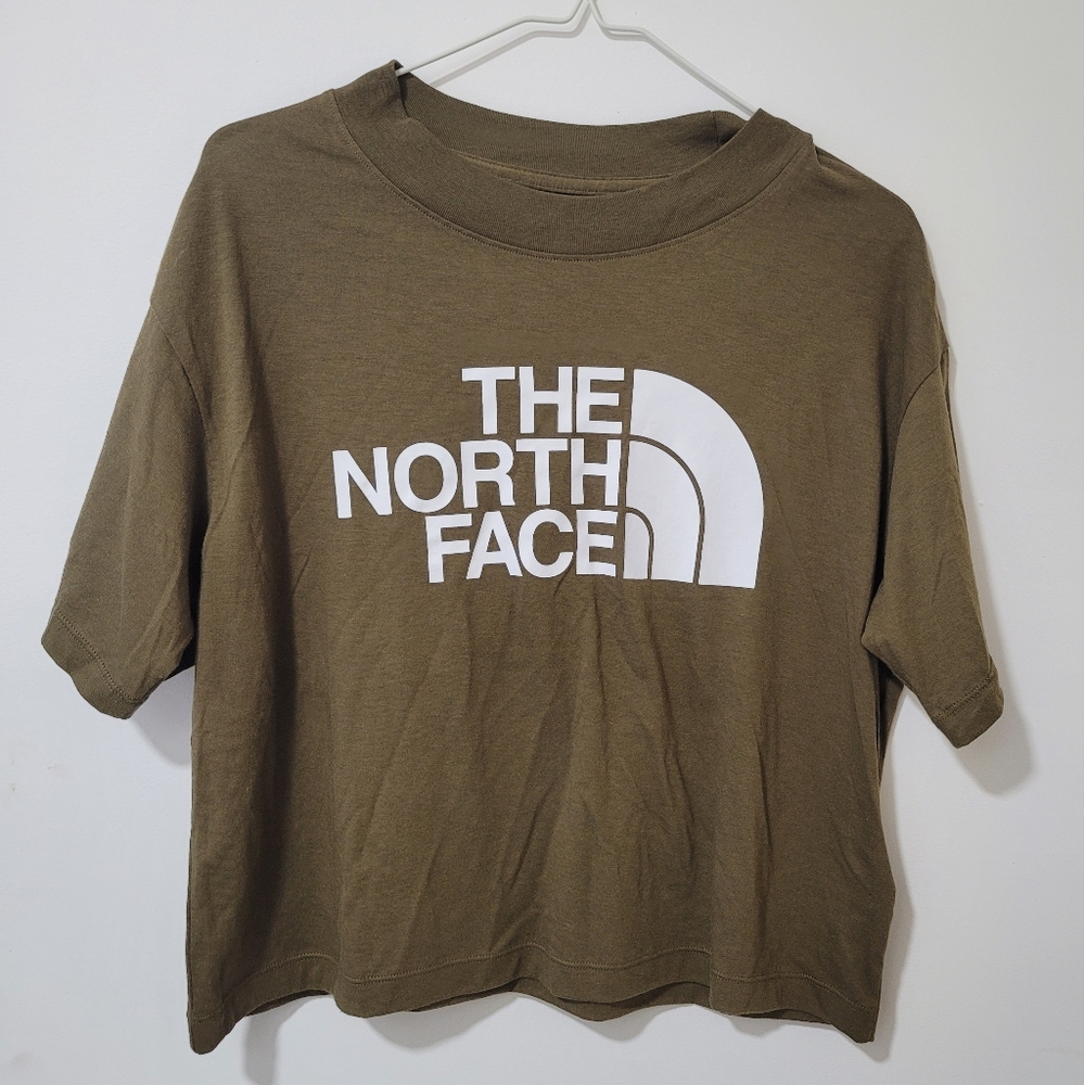 NWT The North Face Women's T-Shirt